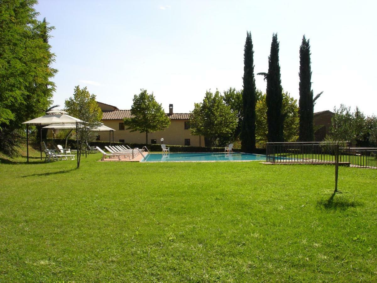 Appartamenti Avanella A 150 Mt Dalla Piscina 150 Mt From Swimming Pool Certaldo Exterior foto
